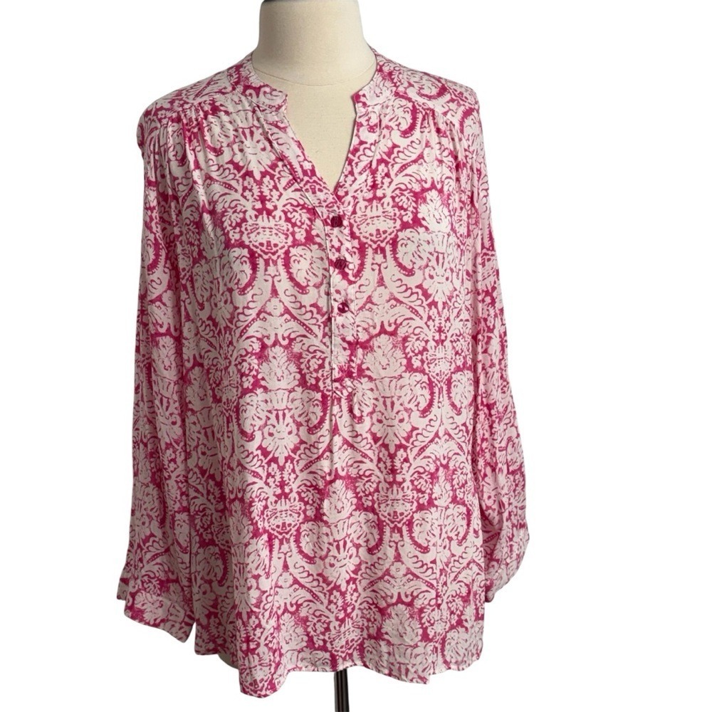 Grand & Greene Women's Floral Split V-Neck Front Button Placket, Pink and White